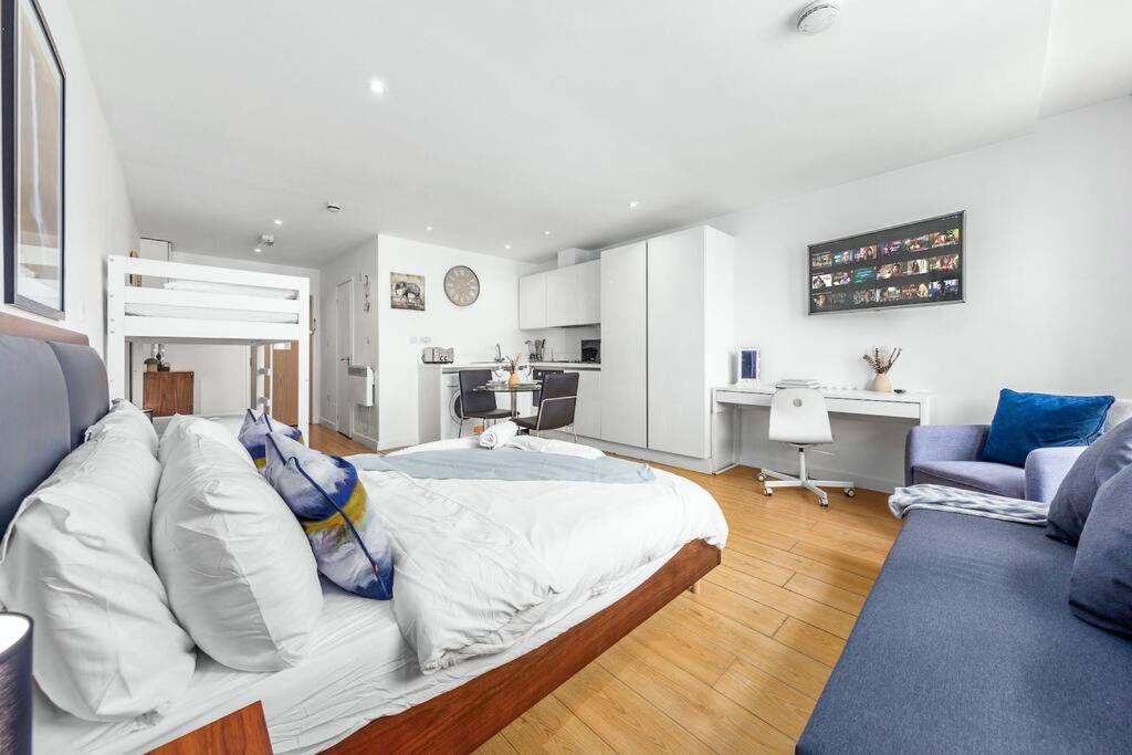 Spacious And Delightful Sleep 5 Piccadilly Vrc 伦敦 外观 照片