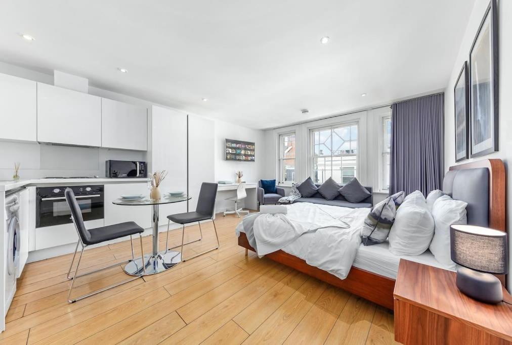 Spacious And Delightful Sleep 5 Piccadilly Vrc 伦敦 外观 照片
